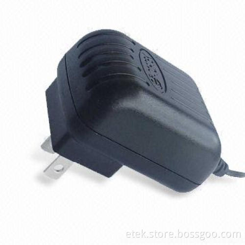 Switching Power Adapter with 90 to 264V AC Input Range and 2.8 to 24V Output Voltage